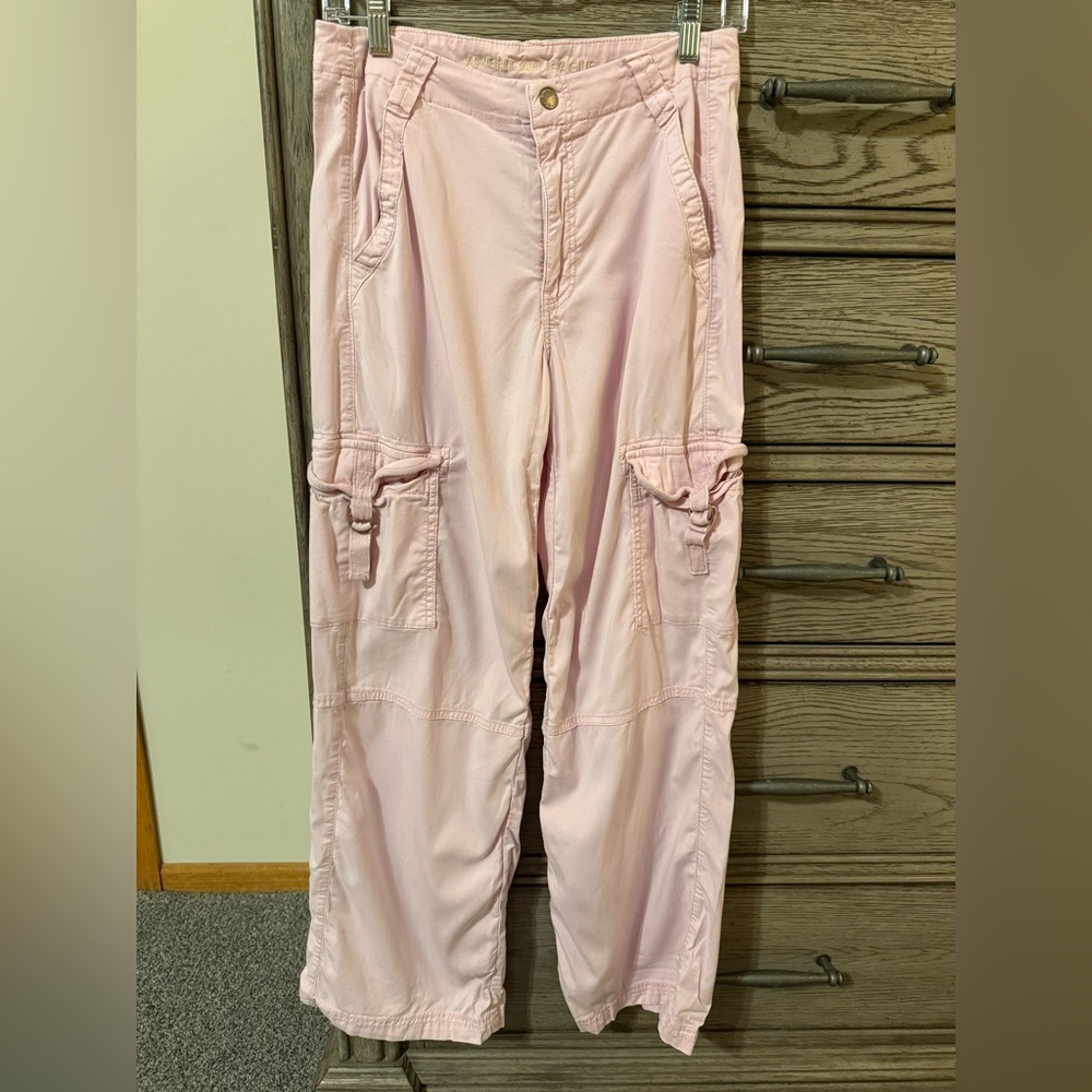 American Eagle Outfitters Light Pink Cargo Joggers